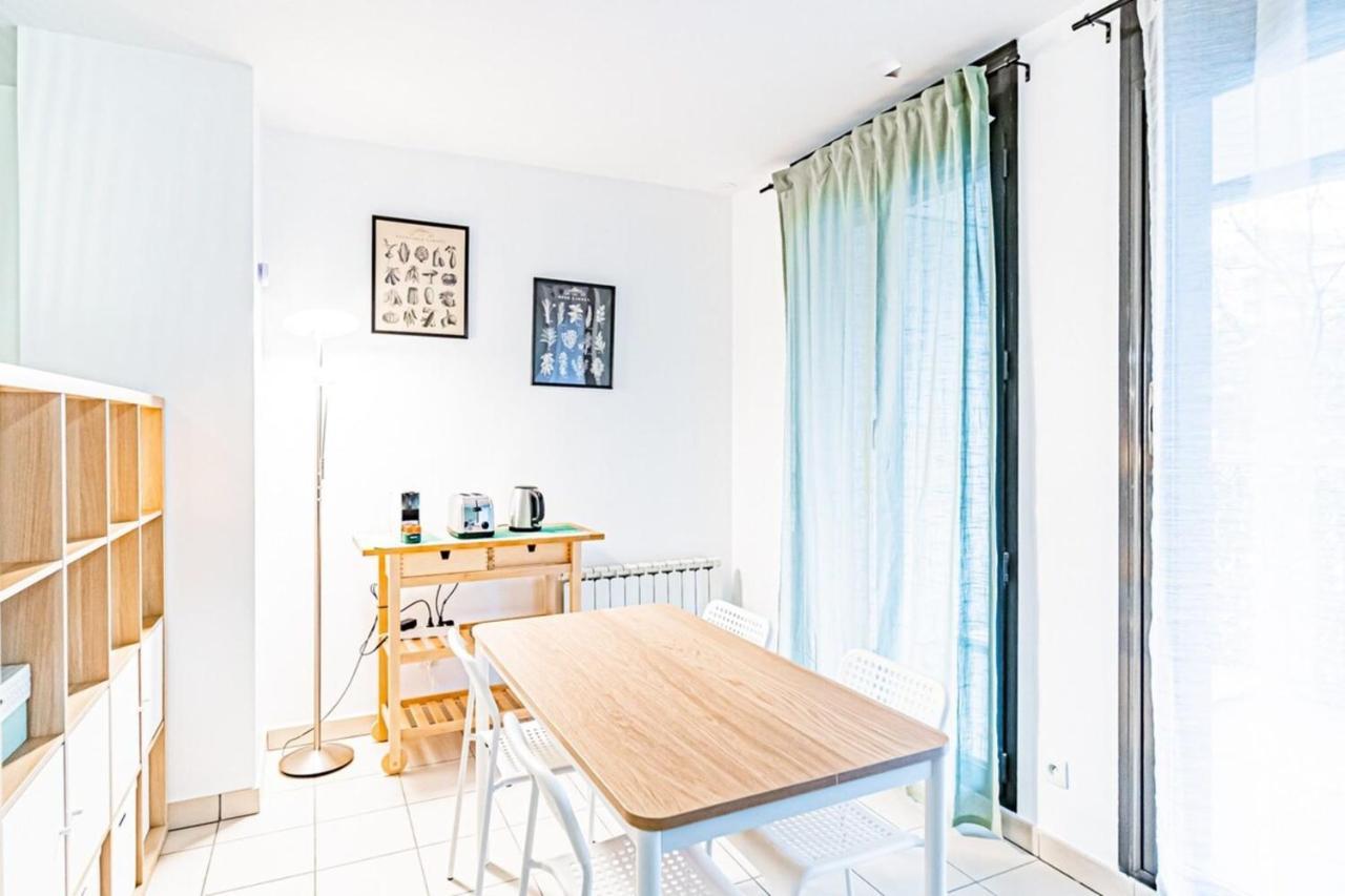 Le Petit Kaplan-Studio Cosy Avec Terrasse Lyon Bagian luar foto